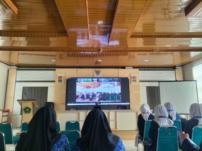 Kepala MTsN 4 Kerinci Hadiri Pembukaan OMI Tingkat Provinsi Jambi Secara Daring