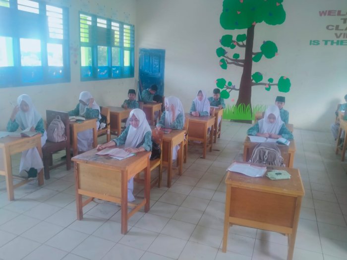 Siswa MTsN 4 Kerinci Antusias Setor Hafalan Tahfidz