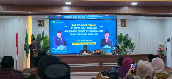 Perkuat Sinergi dan Inovasi, Kepala MTsN 4 Kerinci Hadiri Rakor KKM se-Provinsi Jambi Perkuat Sinergi dan Inovasi, Kepala MTsN 4 Kerinci Hadiri Rakor KKM se-Provinsi Jambi