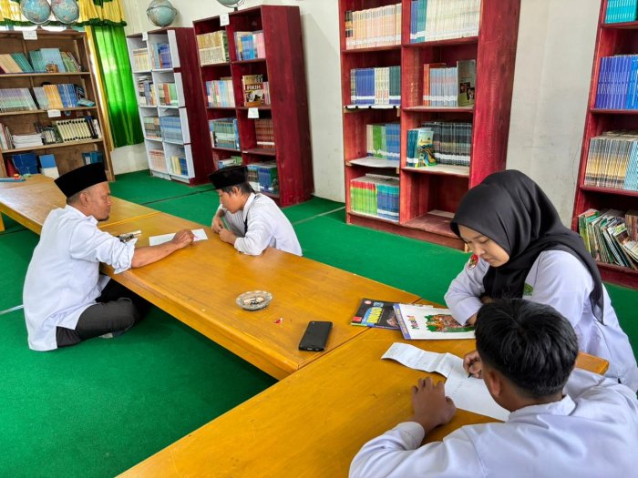 Tingkatkan Kualitas Pendidikan, MTsN 4 Kerinci Gelar Bimbingan Khusus Literasi Siswa