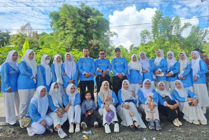 Semarak HAB Ke 80, MTsN 4 Kerinci Ikut Meriahkan Jalan Sehat Kerukunan Kemenag Kerinci