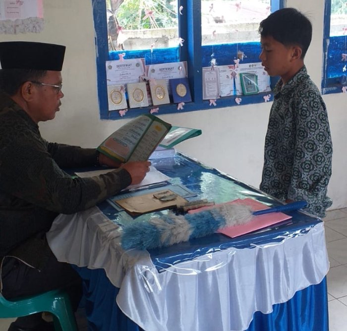 Tahfiz Al-Quran Jadi Program Unggulan di MTsN 4 Kerinci Tahfiz Al-Quran Jadi Program Unggulan di MTsN 4 Kerinci