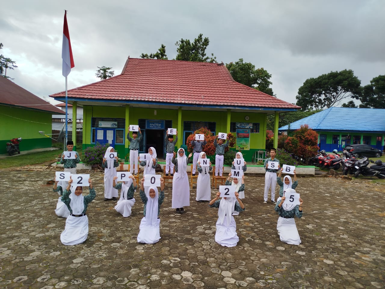 Tim Humas MTsN 4 Kerinci Buat Video Kreatif SPMB Tahun 2025