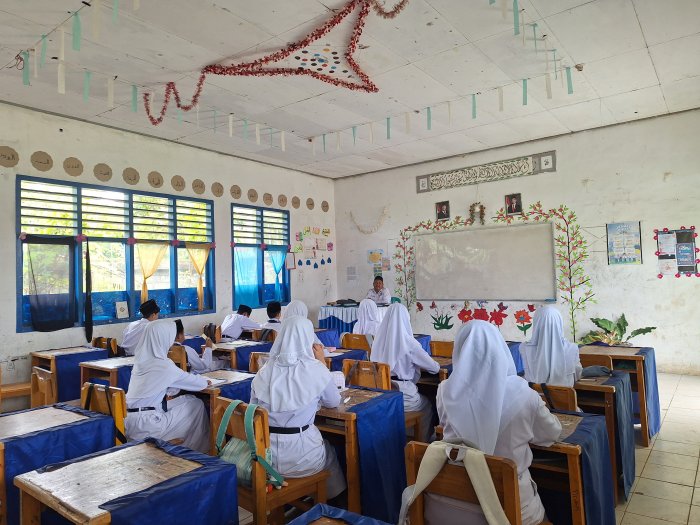 Nuansa Khidmat, KBM Hari Pertama Ramadan di MTsN 4 Kerinci Berjalan Lancar Nuansa Khidmat, KBM Hari Pertama Ramadan di MTsN 4 Kerinci Berjalan Lancar