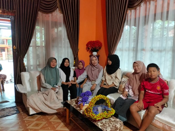 Sambil Ngabuburit, Tim SPMB MTsN 4 Kerinci Gencarkan Sosialisasi di Desa Tebing Tinggi Sambil Ngabuburit, Tim SPMB MTsN 4 Kerinci Gencarkan Sosialisasi di Desa Tebing Tinggi