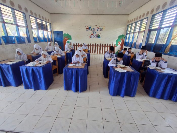 MTsN 4 Kerinci Pertahankan Program Unggulan Tahfiz Al-Quran MTsN 4 Kerinci Pertahankan Program Unggulan Tahfiz Al-Quran