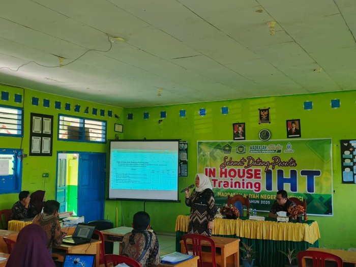 Wakamad Kurikulum MTsN 4 Kerinci Ikuti Pelatihan In House Training (IHT) Wakamad Kurikulum MTsN 4 Kerinci Ikuti Pelatihan In House Training (IHT)