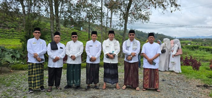 Kepala MTsN 4 Kerinci Hadiri Upacara Peringatan Hari Santri Nasional 2025