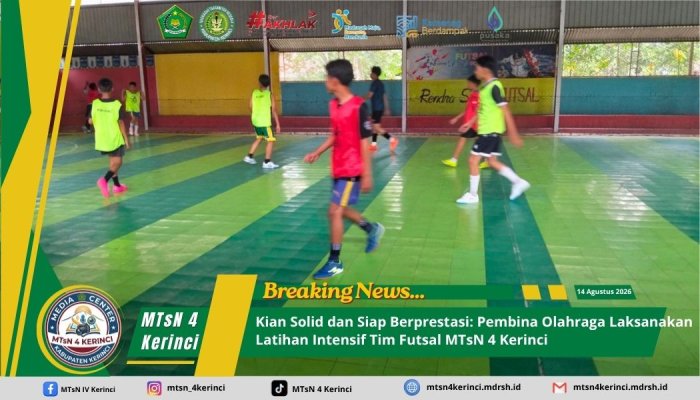 Kian Solid dan Siap Berprestasi: Pembina Olahraga Laksanakan Latihan Intensif Tim Futsal MTsN 4 Kerinci Kian Solid dan Siap Berprestasi: Pembina Olahraga Laksanakan Latihan Intensif Tim Futsal MTsN 4 Kerinci