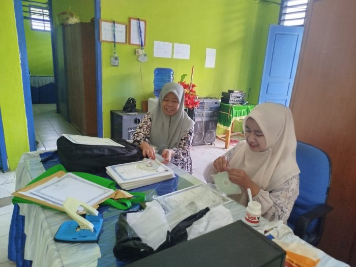 Pencetakan E-Ijazah 2025 Selesai, Operator dan Tim Siapkan E-Ijazah Siswa