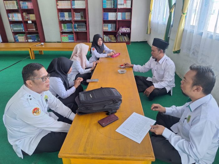 Pembinaan dan Pemantapan Guru Yang Mendapatkan Tugas Tambahan Pembinaan dan Pemantapan Guru Yang Mendapatkan Tugas Tambahan