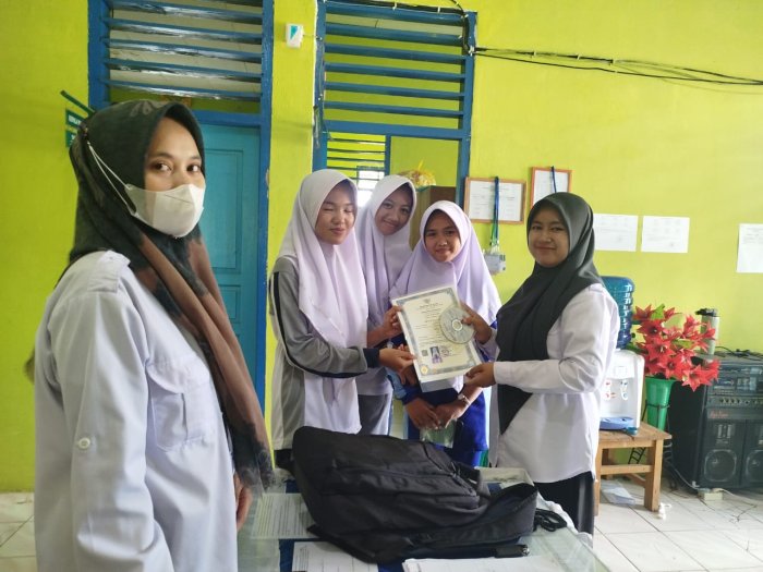 MTsN 4 Kerinci Serahkan Ijazah Tahun Ajaran 2024-2025 Kepada Alumni