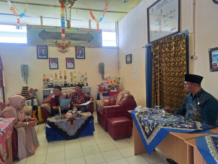 Kejar Target: Panitia Pentas Seni ke-I MTsN 4 Kerinci Sebar Undangan ke SD/MI Wilayah Sekitar