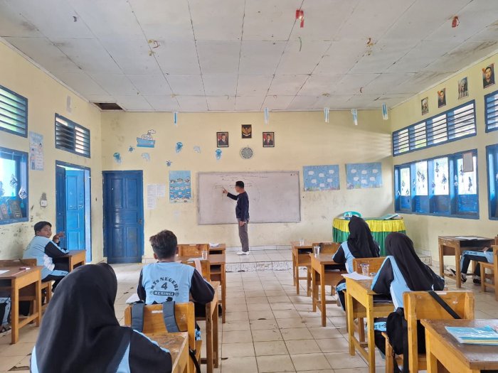 Semangat Akhir Pekan, Kegiatan KBM Hari Sabtu di MTsN 4 Kerinci Berjalan Lancar dan Khidmat