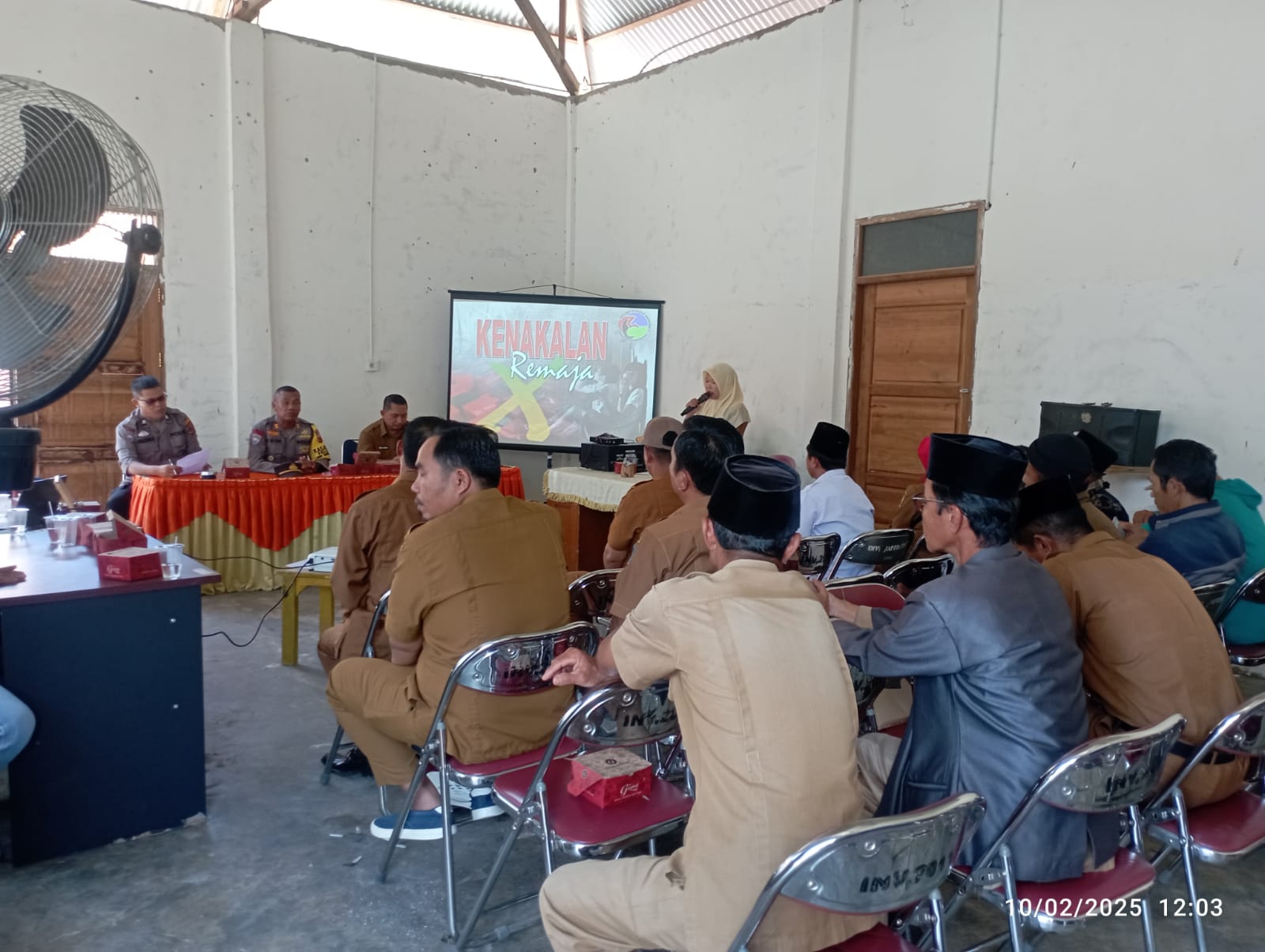 Jamaluddin, S.PdI Wakamad Bidang Kesiswaan, Ikuti Rapat Koordinasi Seputar Kenakalan Remaja